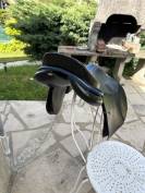 Selle Cuir Noire taille 17 très bon état 