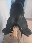 A VENDRE SELLE DE DRESSAGE ANTARES 18