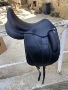 Selle de dressage FORESTIER AACHEN 17"