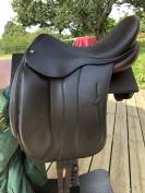 Selle de dressage Devoucoux 