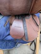 Selle cheval Eric Thomas 18 pouces