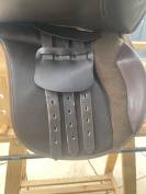 Selle mixte  d’ équitation, 17.5