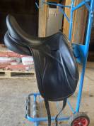 Selle de dressage devoucoux 