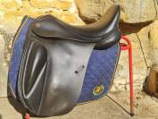 Selle de dressage 18" Kent et Masters noir en cuir 