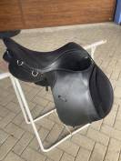 Selle Thorowgood T4 mixte cob 17,5 ´´ noir