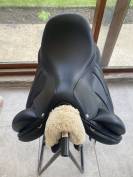 Selle de dressage modèle Cadence 17