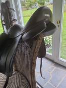 Magnifique selle de dressage aachen forestier