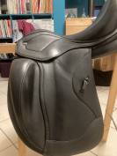 Selle ikonic dressage 17’