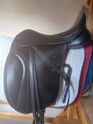 vends selle dressage Kent and master