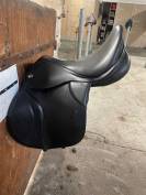 SELLE THORROWGOOD 17,5 NOIR