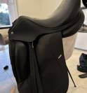 Selle dressage Antares signature 17 pouces 2018