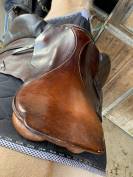 Selle stubben cuir 17,5pouces