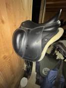 Selle de dressage 