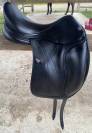 Selle de dressage Équipe modèle Élégance 17"5