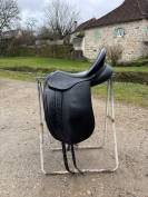 Selle de dressage 