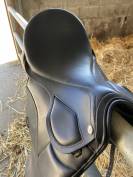 Selle de dressage